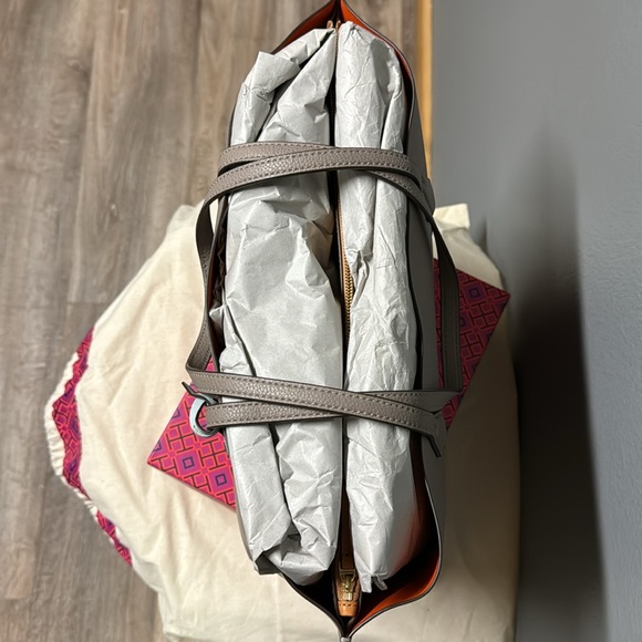 Tory Burch | Perry tote - large - Picture 2 of 5